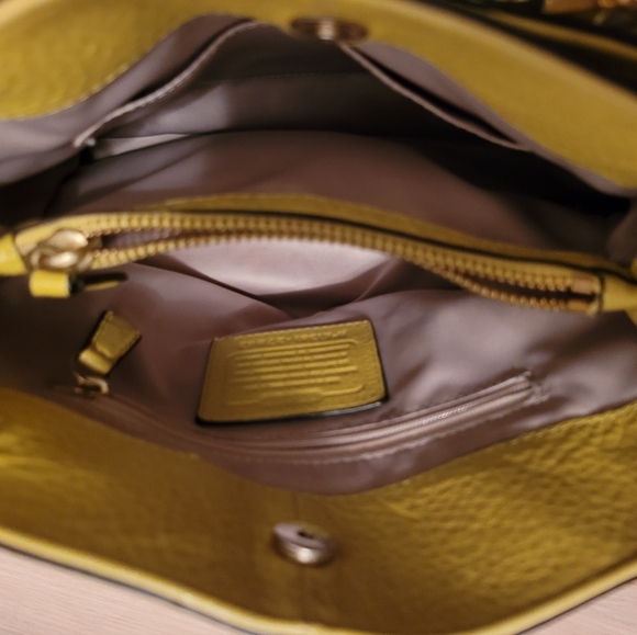 COACH Yellow Handbag Satchel - Picture 4 of 9